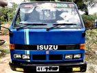 Isuzu Elf 1982