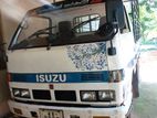 Isuzu Elf 1982