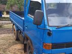 Isuzu Elf 1983