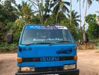 Isuzu Elf 1983