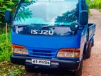 Isuzu Elf 1981