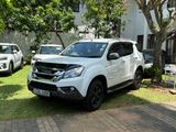 Isuzu MU-X 2015