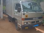 Isuzu NKR58E 1988