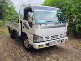 Isuzu NPR66L 2006