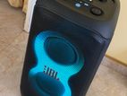 JBL 320 Speaker