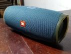 JBL Charge 4