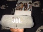 JBL Charge 5