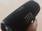 JBL Charge 5
