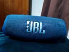 JBL Charge 5