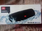 JBL Charger 4