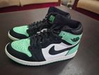 Jordan 1 High OG Green Glow