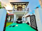 Just 700M To Bus Road Nice House For Sael In Negombo Daluwakotuwa