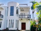 (K157) Three Storey House For Rent in Negombo