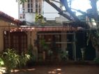 Kadawatha : 6BR (20P) Luxury House for Sale below Land Value in Mahara