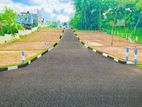 kadawatha ganemulla road best land just 100m to bus