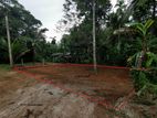 Kadawatha land, only 600m to the Kandy road