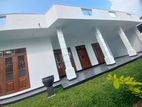 Kadawatha Modern 02 BR House - 10 P, 1400 Sqft
