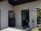 Kaduwela : 3BR (6P) Luxury House for Sale at Welivita