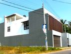 Kaduwela : B/N 5BR (10P) Modern Luxury House for Sale in Hewagama