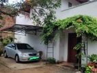 Kaduwela House Facing Low-Level 143bus Road 02story for Rent