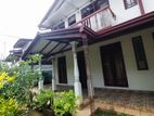 කැලණිය කොපියාවත්ත පාරේ කාමර 7ක විශාල දෙමහල් නිවසක් විකිණීමට