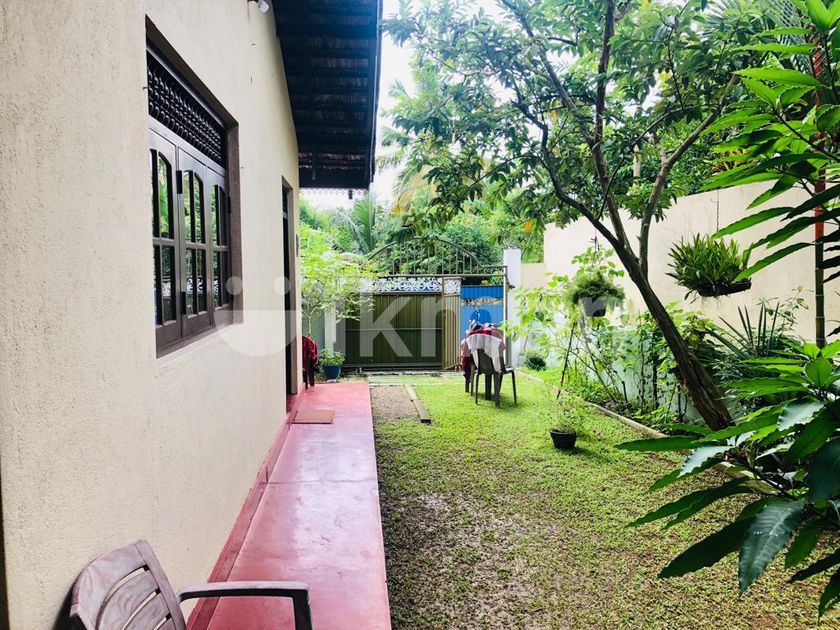 කැස්බෑව නගරයට ළගින් නිවසක් විකිණීමට piliyandala . ikman