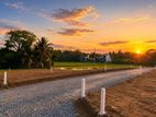 Kahathuduwa අධිවේගී පිවිසුමට ආසන්නයෙන් අගනා බිම්කොටස් විකිණීමට