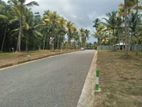 Kalutara Bandaragama බස් පාරට ලගින් Moronthuduwa බිම්කොටස් විකිනීමට