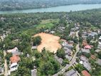 Kalutara ගාලුපාරට සමීපයෙන්ම පොලීරහිතව බිම්කොටස්