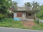 Kaluthara : 3 bedrooms (13 Perch) House for Sale facing Thebuwana Road