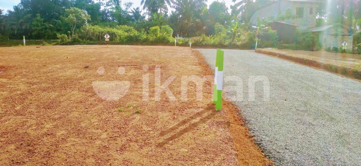 Kaluthara Near Land For Sale ikman.lk