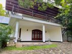 Kandy : 4BR (20P) Luxury House for Sale in Katugastota