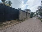 Katubedda university close land for sale .