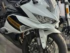 Kawasaki Ninja 400 ZX4R SE 2026