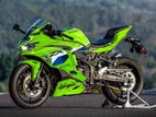 Kawasaki Ninja ZX4RR 2026