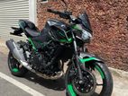 Kawasaki Z250 2025
