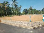 කඩවත 210 බස් පාරෙන් නේවාසික බිම්කොටසක්