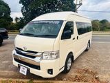 KDH High Roof 15 Seat Van For Hire
