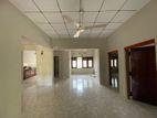 Kelaniya : Four Bedrooms Luxury House for Sale in Bollagala