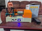Key cutting machine