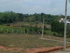 කහතුඩුව අධිවේගී පිවිසුමට විනාඩි 10 ඉඩමක්