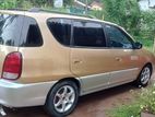 Kia Carens 2005