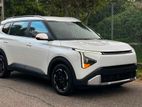 Kia Carens Clavis 2025