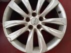 18 Inch Alloy Wheel