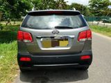 Kia Sorento 2013 සඳහා leasing 85% ක් දිවයිනේ අඩුම පොලියට වසර 7කින්