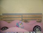 Kid's bed for sale