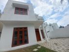 Kiribathgoda Valuable 2-Story House for Sale (Ref: H1929)