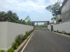 කිරිබත්ගොඩ අගනා බිම් කොටස්