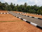 කළුතර නගරයෙන් වටිනා ඉඩමක්