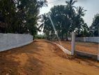 කොළඹ නුවර පාරේ සිට 700m කින අගනා බිම් කොටසක්